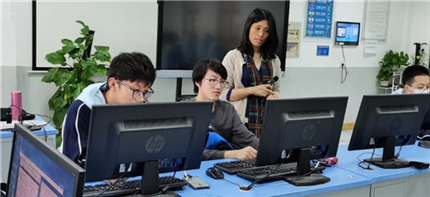 從心出發 助推成長——黃斌華計算機網絡技術名師培育工作室網絡技術服務實踐